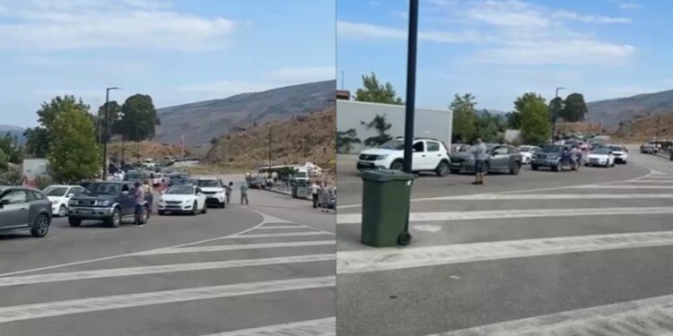 Dogana greke në grevë, radhë automjetesh në pikën kufitare të Qafë Botës; Kakavija funksionon normalisht