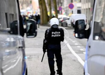 Dy shqiptarë, me doreza dhe elektrik dore, tentojnë të vjedhin banesë në Belgjikë; dënohen me 18 muaj burg