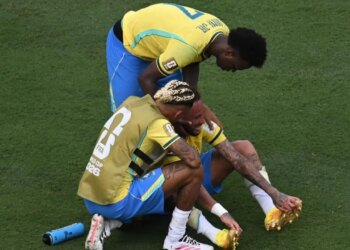 Eliminimi i turpshëm i Brazilit në Botëror, avioni i kombëtares kthehet në Rio me vetëm një lojtar