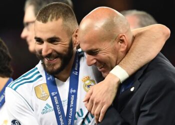 Është vëllai im i madh!, Benzema jep miratimin suprem për Zinedine Zidane në stolin e Francës