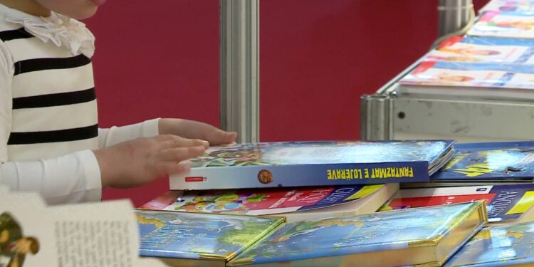 Fond për letërsinë për fëmijë: Qendra e Librit investon 150 mijë lekë për secilin nga 3 fituesit