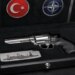 Fotolajm/ Publikohen pamjet e revoles unike, dhuratë që Erdogan u dha liderëve të NATO-s