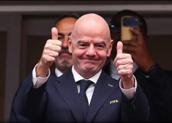 Gianni Infantino, 93 mijë km të përshkuara në 3 shtete, nga një stadium në tjetrin