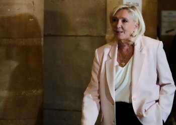 Gjykata e Parisit shpall Le Pen fajtore për përvetësim të fondeve publike dhe e ndalon në presidencialet 2027