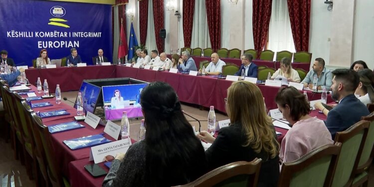 Goditet pirateria digjitale: AMA mbylli 10 serverë ilegalë, BE kërkon më shumë rezultate në zbatimin e ligjit