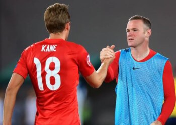 Harry Kane thyen një rekord tjetër, lë pas Rooneyn; tani vetëm Peter Shilton para tij