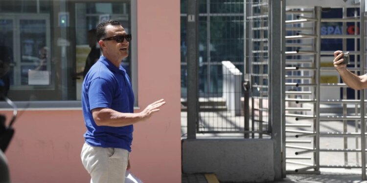 Hetimet për tjetërsim pronash në Zvërnec: avokati i Artur Shehut paraqitet në SPAK