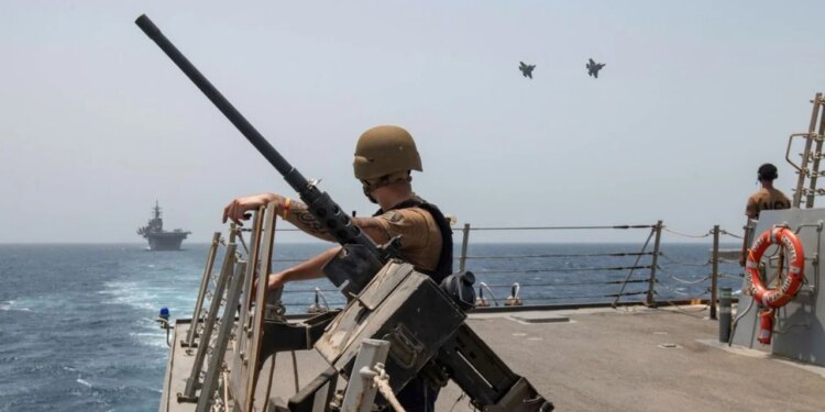Huthi shpallin bllokadë detare ndaj Arabisë Saudite; tensionet në Lindjen e Mesme rrisin çmimet e naftës dhe frikën