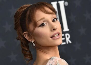 Hynë fshehurazi në pajisjet e bashkëpunëtorëve të mi — Ariana Grande padit hakerët për muzikë dhe materiale të papublikuara
