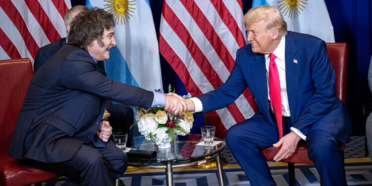 I shoh ndeshjet me të njëjtën xhaketë / Presidenti argjentinas refuzon finalen me Trump në New York për besëtytni