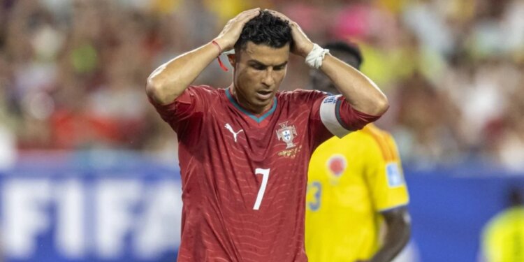 Ish-sulmuesi anglez: Erdhi koha që Ronaldo të tërhiqet, ka thyer rekordet por do të pengojë zhvillimin e ekipit