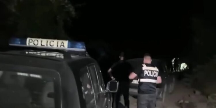 Jetonte që nga 2017 nën kërcënimin e gjakmarrjes, 40-vjeçari u vra me breshëri automatiku në makinë