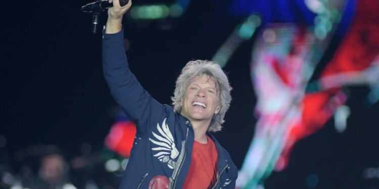 Jon Bon Jovi ndalet nga probleme shëndetësore, koncerti në New York përfundon para kohe