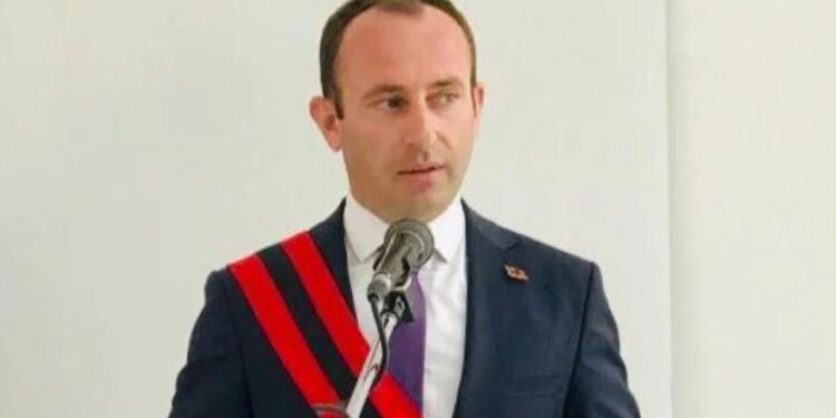 KQZ mban Kreshnik Hajdarin në detyrë: S’është në kushtet e ndalimit për ushtrimin e detyrës