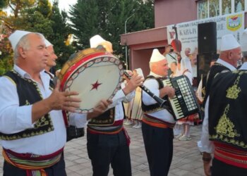 Kabaja myzeqare, festivali që bashkon dashamirësit e traditës së zonës