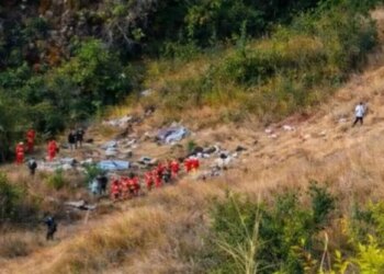 Kamioni bie në humnerë në Peru: 14 të vdekur, mes viktimave një fëmijë