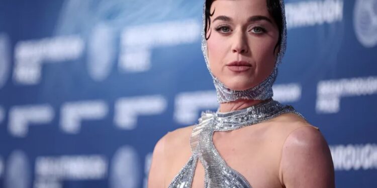 Katy Perry kundër Shtëpisë së Bardhë: Jam thellësisht e tronditur dhe e zemëruar; muzika ime nuk feston dhunën