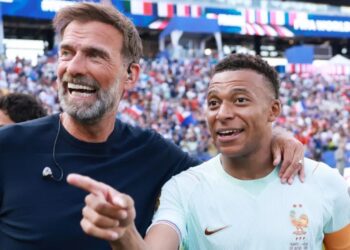Klopp: Fluturuam gjatë dhe familja e tij ishte në avion; tregon prapaskenat e bujshme për Mbappe te Liverpool