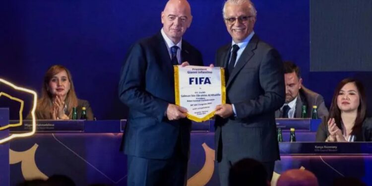 Konfederata Aziatike bashkohet me UEFA dhe Concacaf, kundërshton planin e FIFA-s për shitjen e aksioneve te investitorët privatë