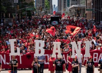 Kryebashkiaku Mamdani krijon një lagje shqiptare në New York dhe e quan Little Albania, italianët ankohen