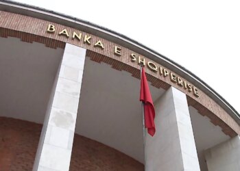 Kur zyrtarizohet euroja në Shqipëri: pas anëtarësimit zbardhen kërkesat për Bankën e Shqipërisë