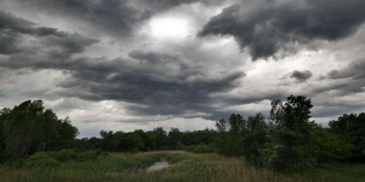 Kushte atmosferike të paqëndrueshme dhe shi: çfarë na premton moti këtë të mërkurë