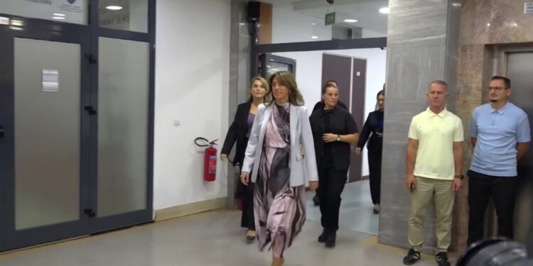 LDK lë të hapur bashkëpunimin me LVV në negociatat për institucionet e reja