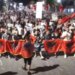 LIVE/ 34-ta ditë tubimi: Lironi çunat, vëllezërit tanë; protestuesit nisin marshim në rrugët e kryeqytetit drejt komisariatit nr.3