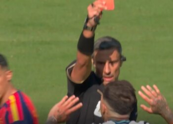 LIVE SPANJË-ARGJENTINË/ Mbyllet koha e rregullt në New Jersey, kampionët në fuqi luajnë me 10 lojtarë (Video)