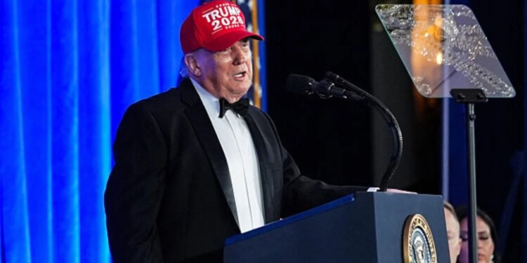 Lideri i SHBA-së shfaqet me kapelën Trump 2028, zbulon: Do të kandidoj për president, dua mandatin e katërt