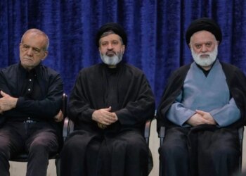 Linjat e ashpra të Iranit paralajmërojnë për grusht shteti, armëpushim me SHBA-në nën presion