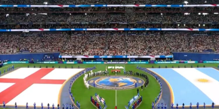 Live Angli-Argjentinë: Nis gjysmëfinalja e dytë e Botërorit, skuadrat kërkojnë biletën për Nju Jork