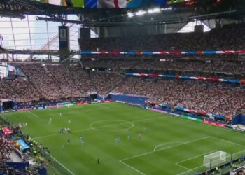 Live Angli – RD Kongo / Shkelmohet topi, u pa në Atlanta; Tre Luanët kërkojnë kualifikimin