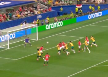 Live Australia-Egjipt: Shpërthen festa në Dallas, Faraonët kalojnë në avantazh (Video)