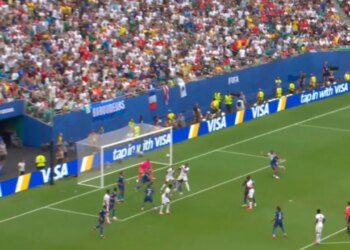 Live Francë-Angli: Tre Luanët drejt medaljes së bronzit, shënojnë golin e dytë (Video)