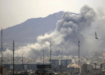 Lufta SHBA-Iran hyn në një fazë të re; raketat amerikane godasin Teheranin