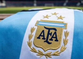 Mafia e futbollit argjentinas: paralajmërohet dosja që do të trondisë botën