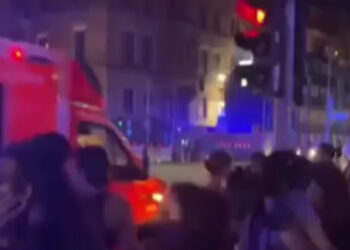 Makinë godet turmën në Marshimin e Krenarisë në Berlin, raportohet për të plagosur