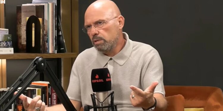 Manjani për protestën: Ne jemi populli? Avash mor burrë! Kujdes! Populli fle gjumë, flamingot sa xhirot te liqeni