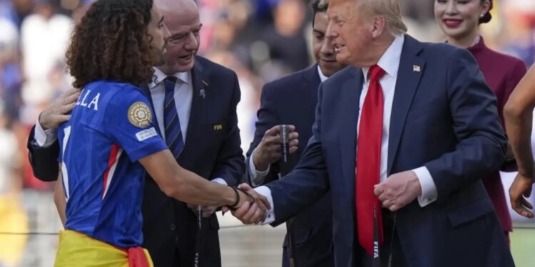 Marc Cucurella dhe episodi me Donald Trump në Botërorin e Klubeve: Ai refuzoi të largohej nga podiumi