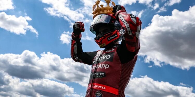 Marc Marquez ringjallur: piloti spanjoll dominon në Gjermani dhe i afrohet kreut të kampionatit
