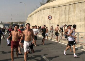Marokenët pushtojnë qytetin spanjoll: 60 mijë hyjnë në Ceuta, 34 viktima; BE kërkon kthime të shpejta