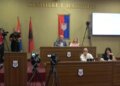 Mbledhja e Këshillit Bashkiak në Shkodër nis me një minutë heshtje për tragjedinë me tre viktima në Postribë