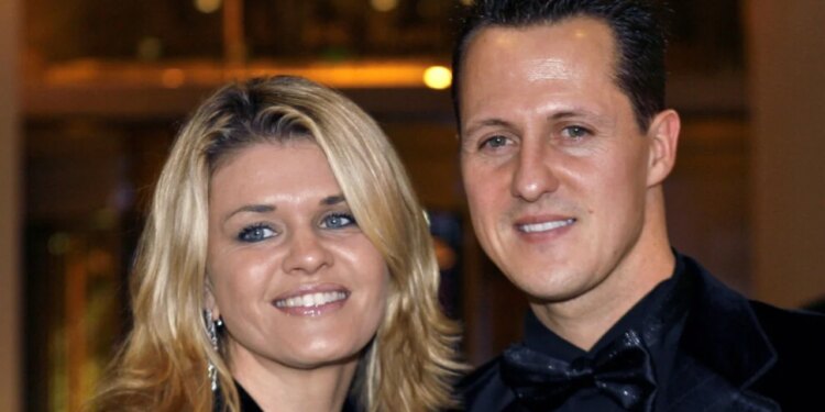 Më mungon çdo ditë / 13-vjet nga aksidenti fatal në Alpe, rrëfimi i bashkëshortes së Michael-Schumacher: Kënga që këndonte