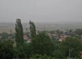 Moti i keq në qarkun e Kukësit: stuhi dhe rrëshqitje dherash, vështirësohet qarkullimi në disa akse