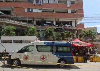 Mrekulli në Venezuelë, burrë nxirret i gjallë pas tetë ditësh nën 140 tonë rrënoja të tërmetit