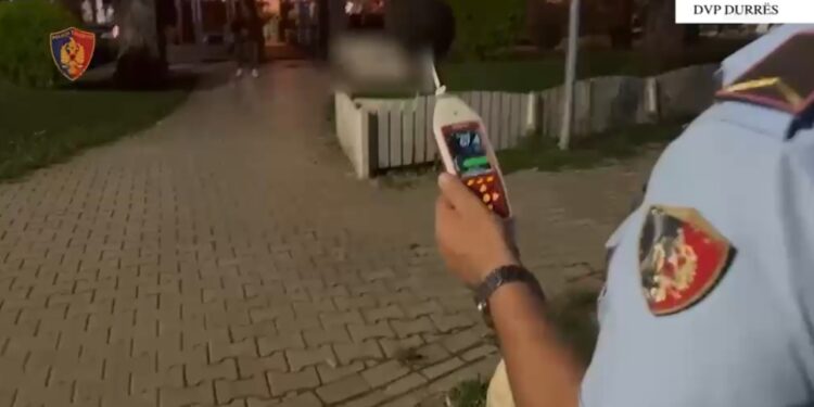 Muzikë mbi nivelin e lejuar gjatë mbrëmjes, gjobiten me 200,000 lekë të reja dy pronarë lokalesh në Golem
