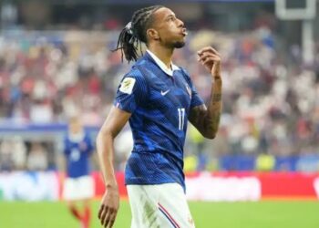 Në Francë e kapin me Olise: E vunë në tryezë Zidane, Platini, por s’është në kuzhinën e tij