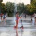 Në Greqi valë ekstreme të nxehtit, alarm portokalli për temperatura deri në 43°C dhe rrezik maksimal zjarresh