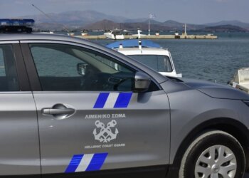 Në Korfuz arrestohet kapiteni shqiptar 45-vjeçar i tragetit, pasi u gjetën pasagjerë mbi kapacitetin e lejuar